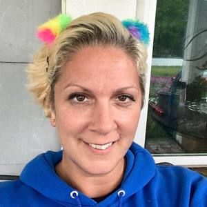 Meet your Posher, Wendy